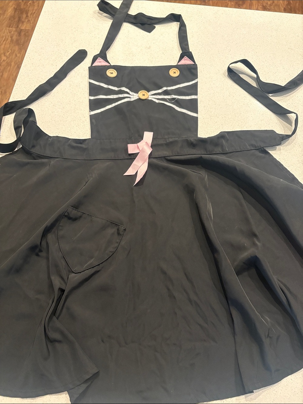 Cat hair dresssing apron